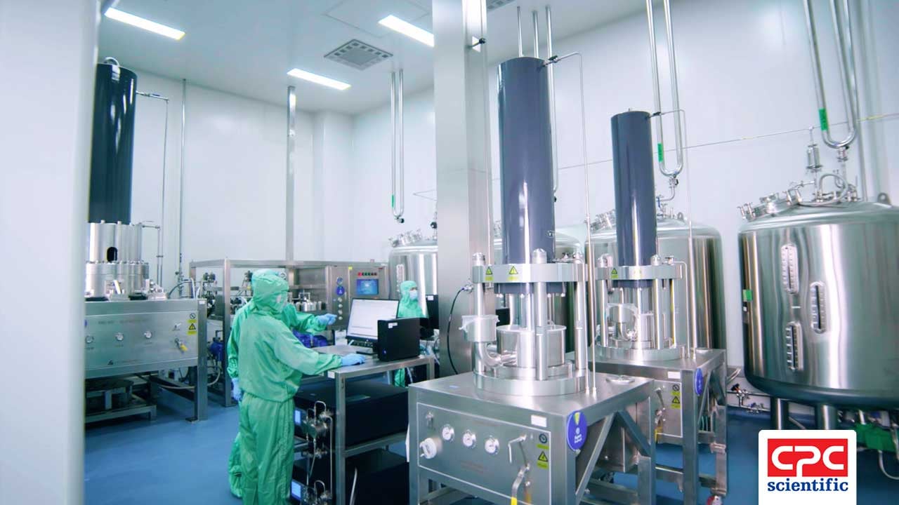 Large scale HPLC reactors during manufacture of GMP peptides at CPC Scientific, leading CDMO and GMP peptide manufacturer